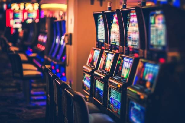 Fortune Tiger slot game reels displayed on xrtoto mobile app screen